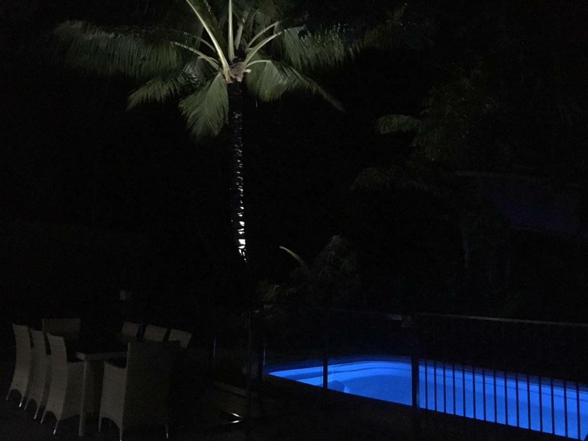 Heated Pool & Tropical Private Open Space Trinity Beach Exterior photo